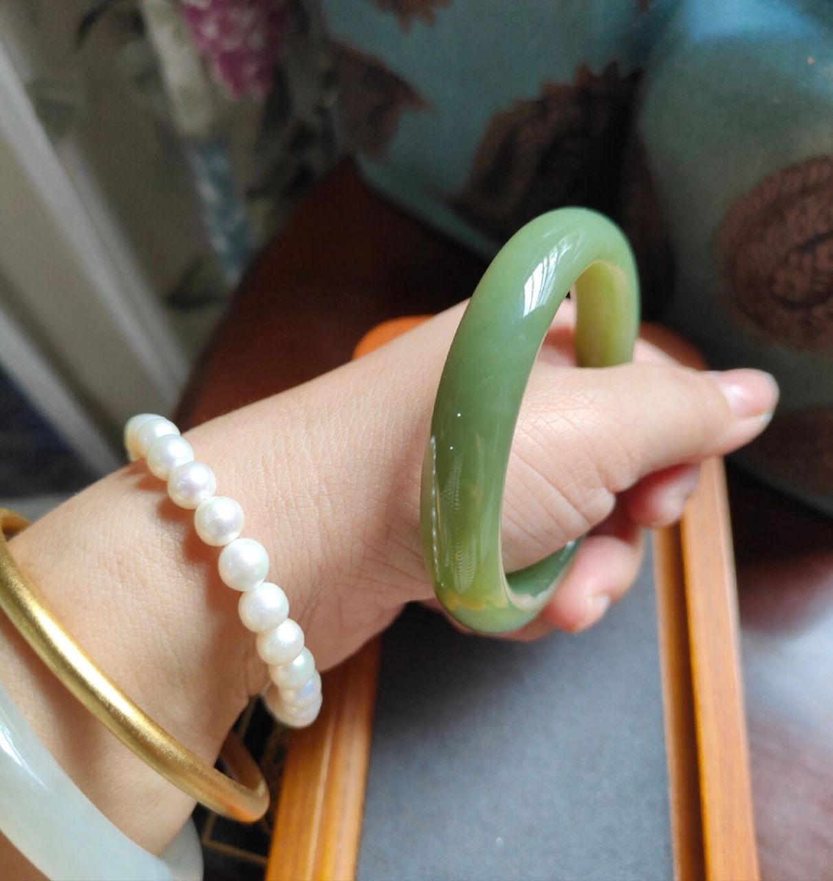 5圈口亮光平 和田玉新疆若羌青黄口青绿色56.