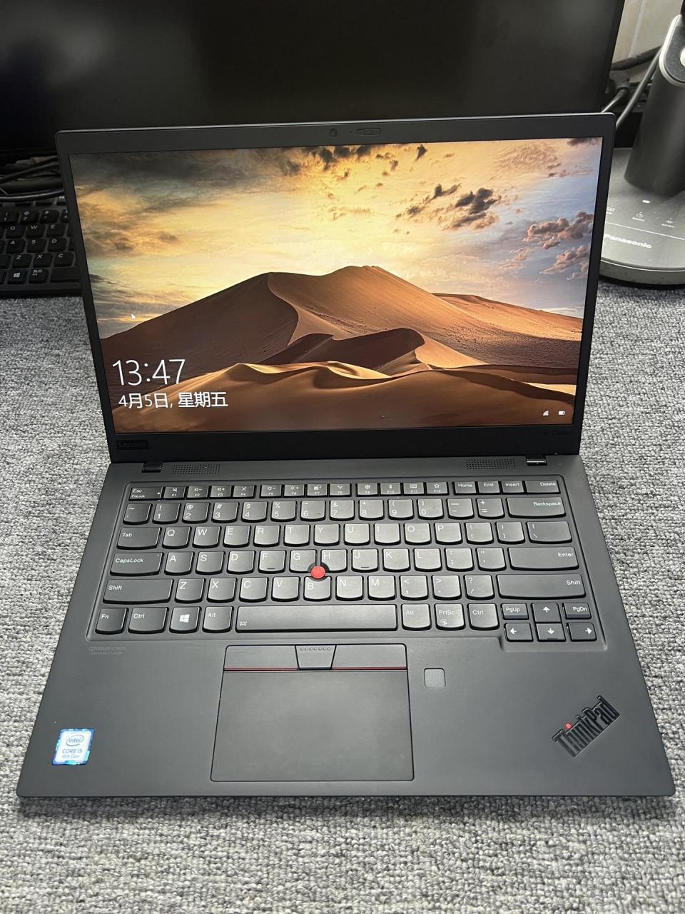 thinkpad x1 carbon 2019款第7代商务办公笔记本电脑.