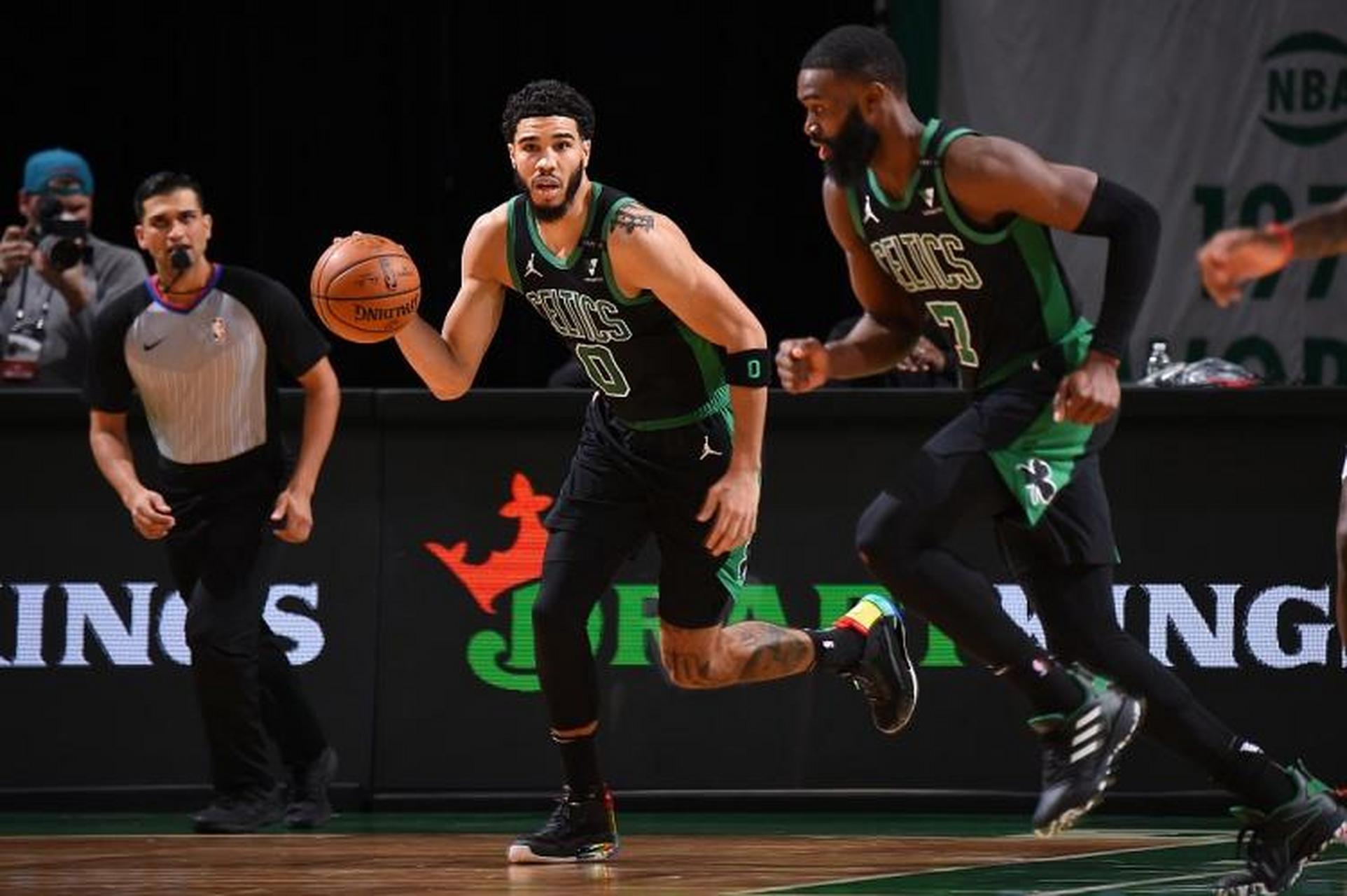 塔图姆,杰伦布朗双双拉胯!