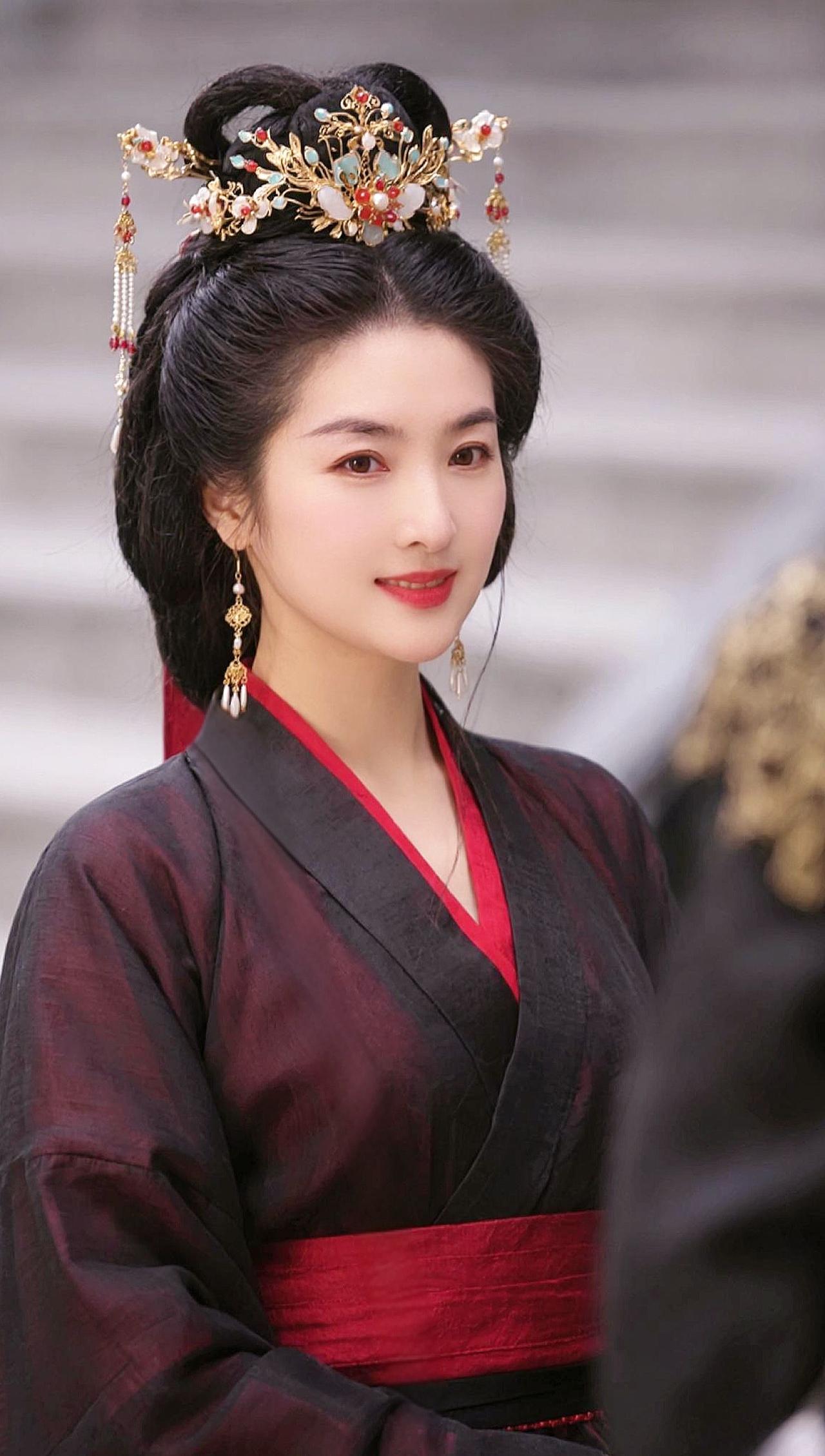 明朝代表着汉人真正的正统风骨虽结局令人意难平却以宁死不屈的民族