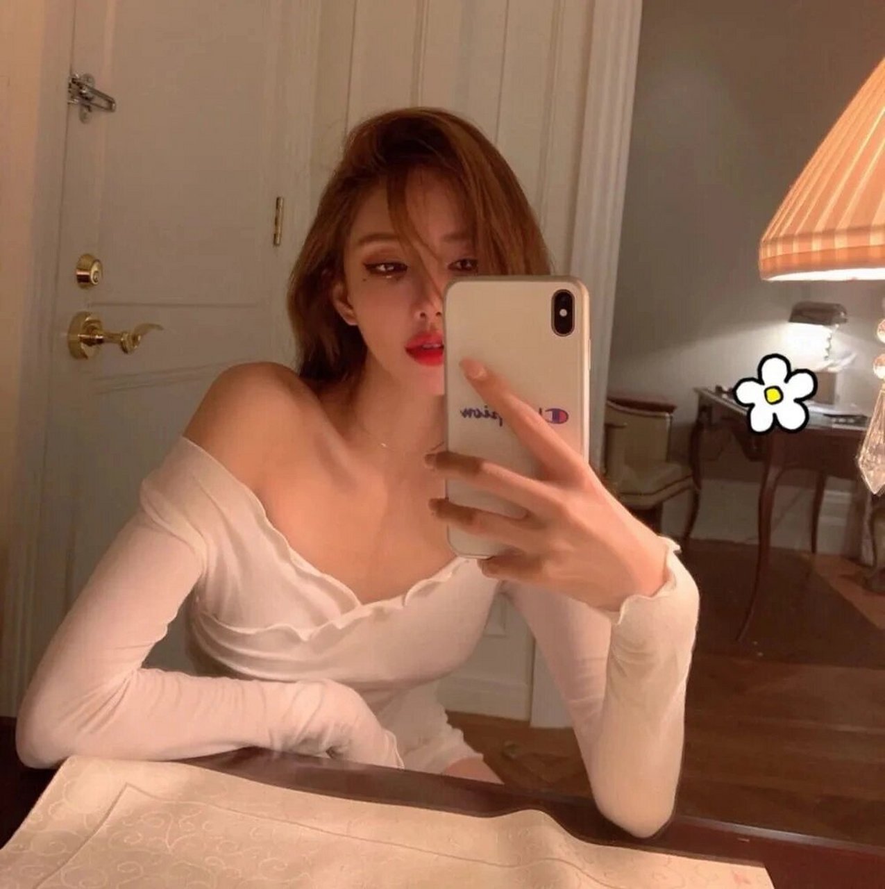 网红性感辣妹女生头像