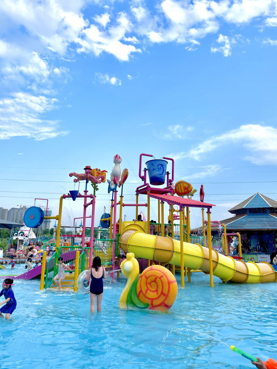 华夏文旅水世界/夜场太划算/去玩先看我这篇 这两天的西安真的太热了!