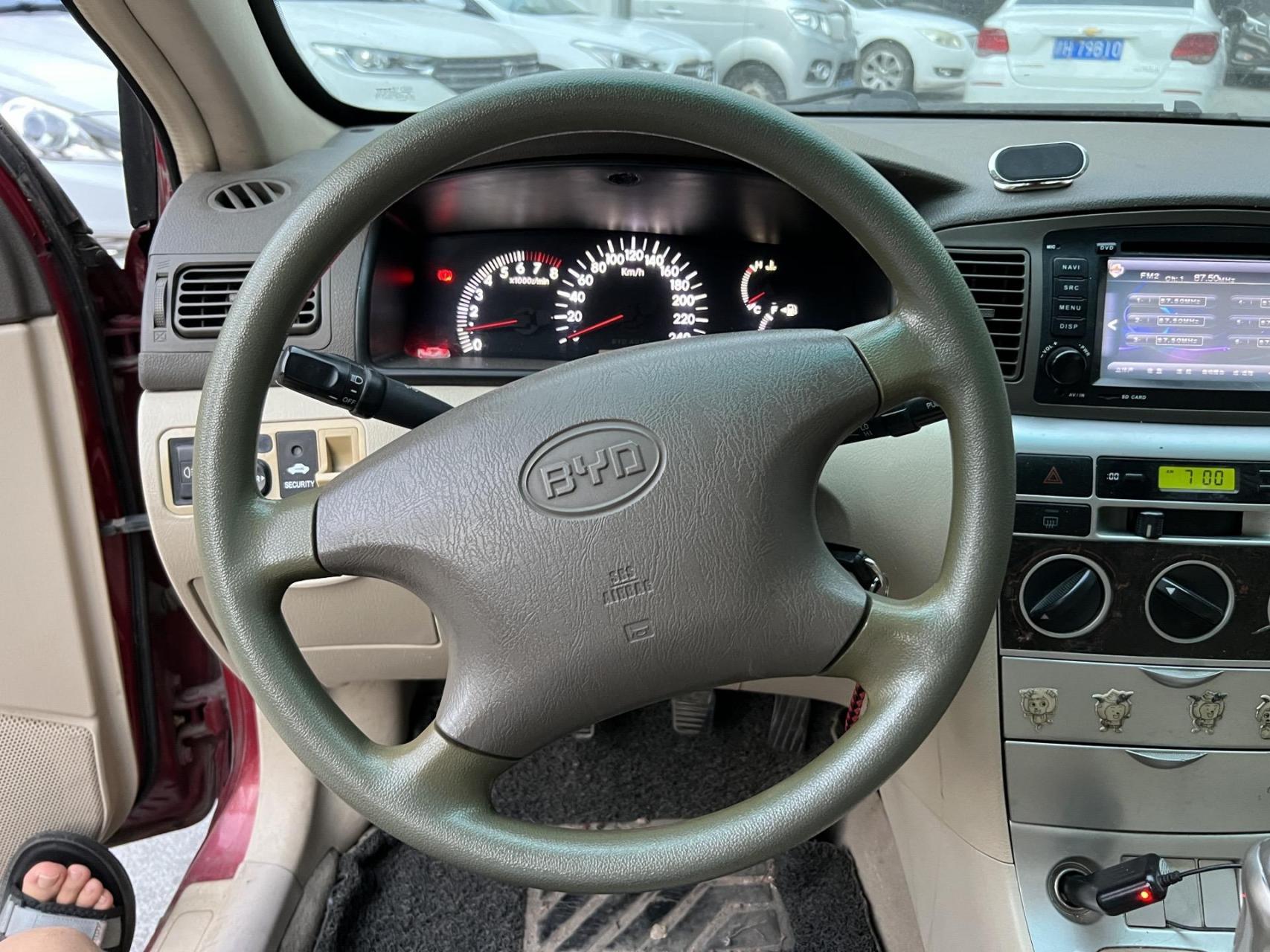 比亚迪f3r 1.5l.两厢 1.5l 舒适型 gl-i.