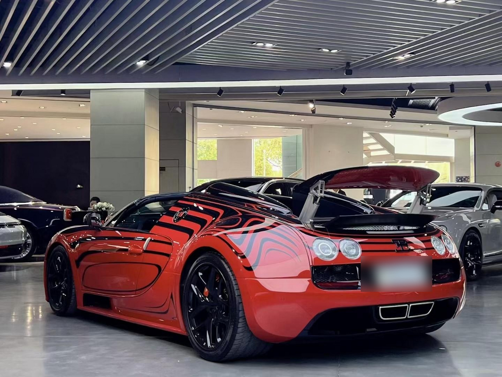 布加迪威航已到店～21年上牌 仅0.