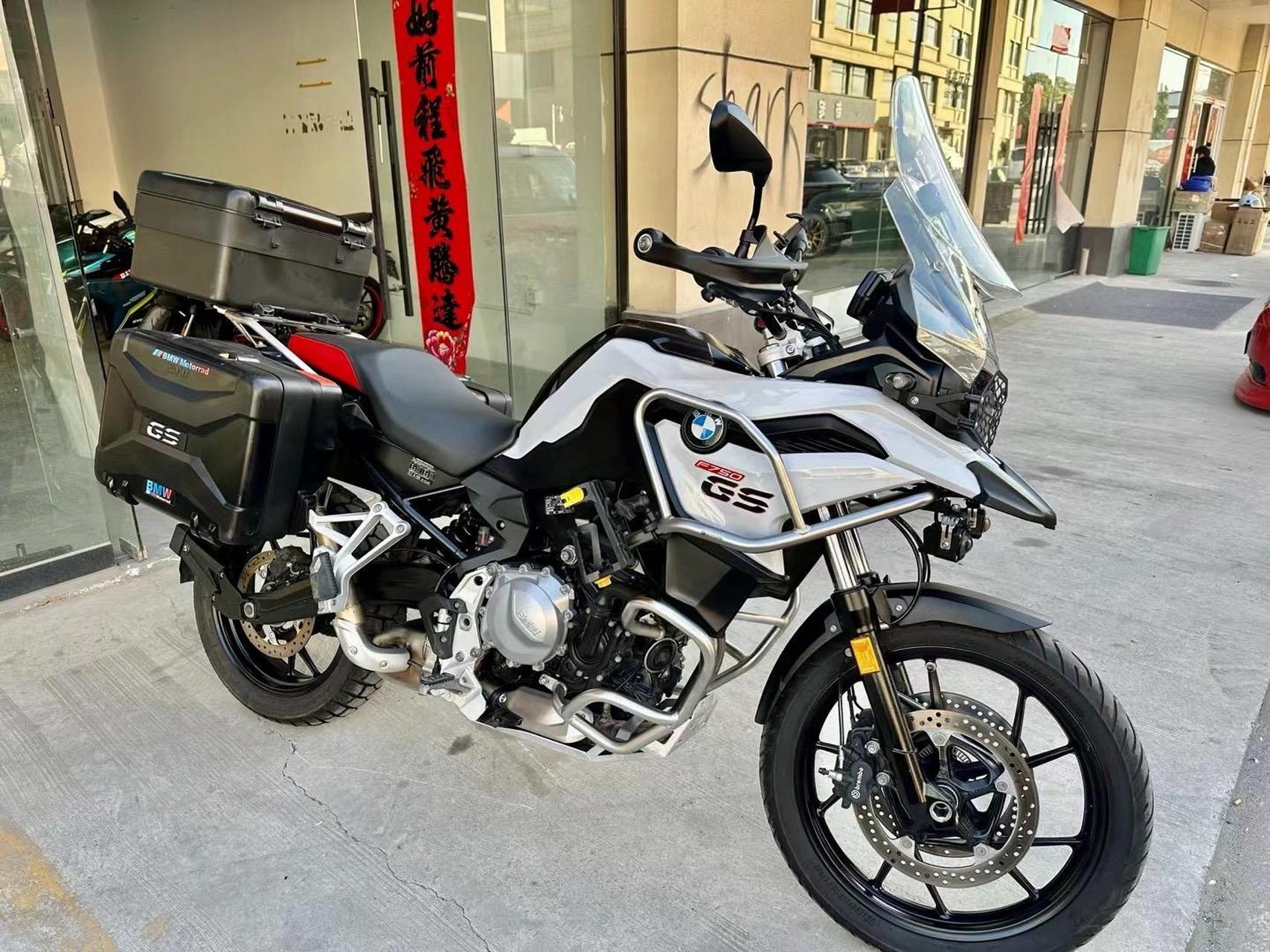 2021年个人2手 宝马750gs 车子原版原漆 无倒无摔 极品 车况 实表8400