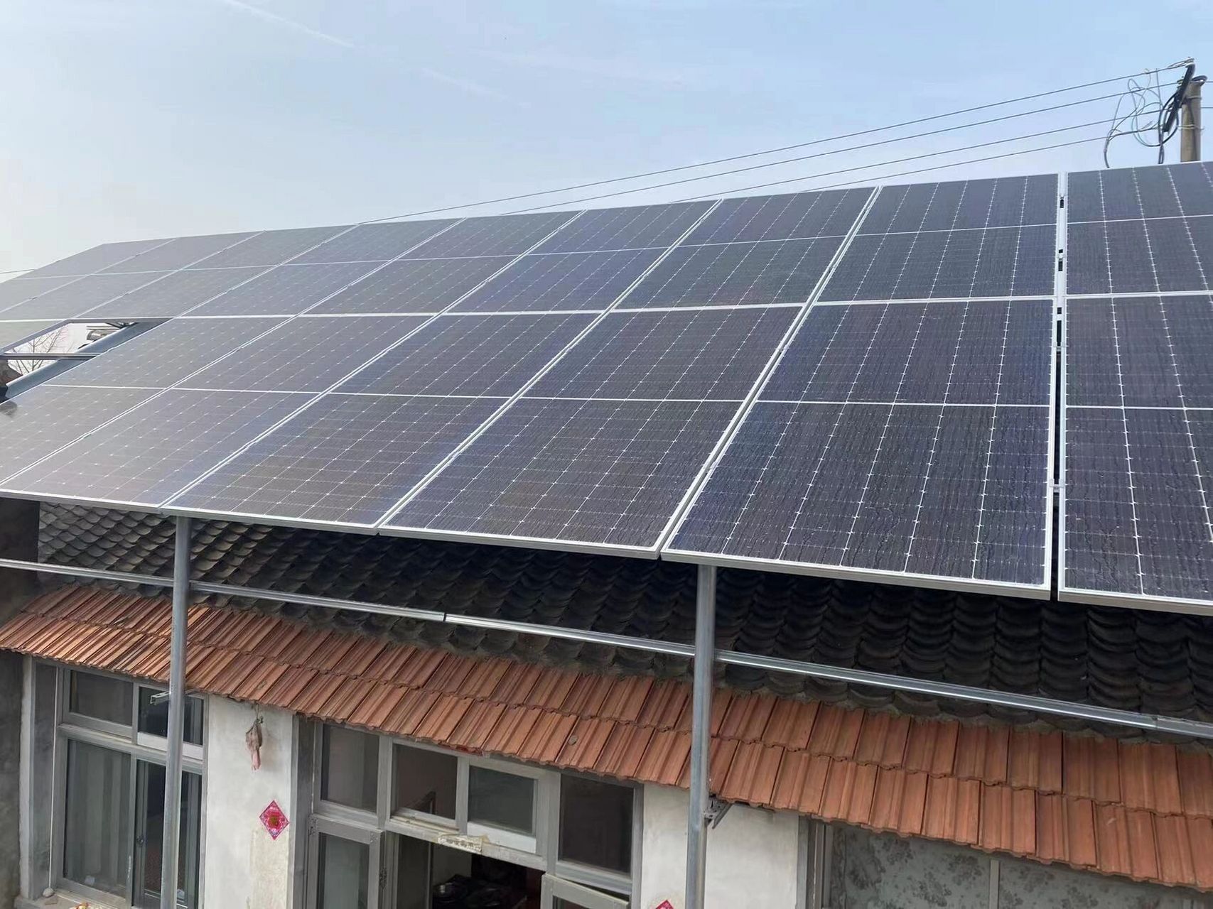 目前常用光伏板:天合,隆基等采用n型电池片的双玻650w组件,都是大