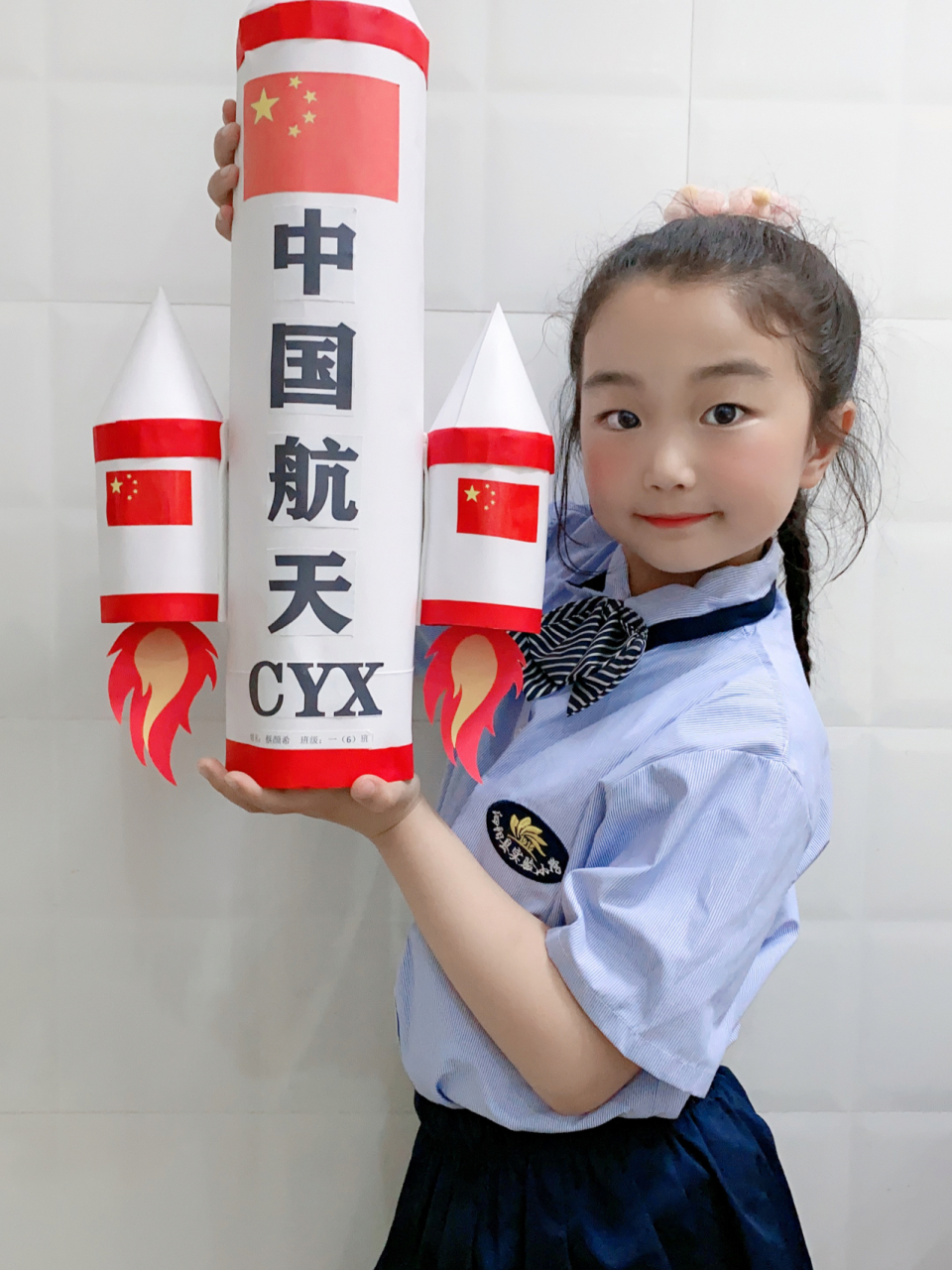 老母亲多了各种技能,动手航天模型自制 自从闺女上了小学,老母亲多了