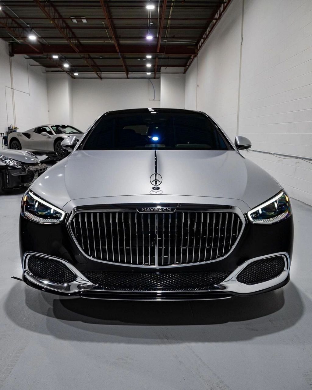 迈巴赫s580 黑银双拼 #奔驰s级# #迈巴赫s580