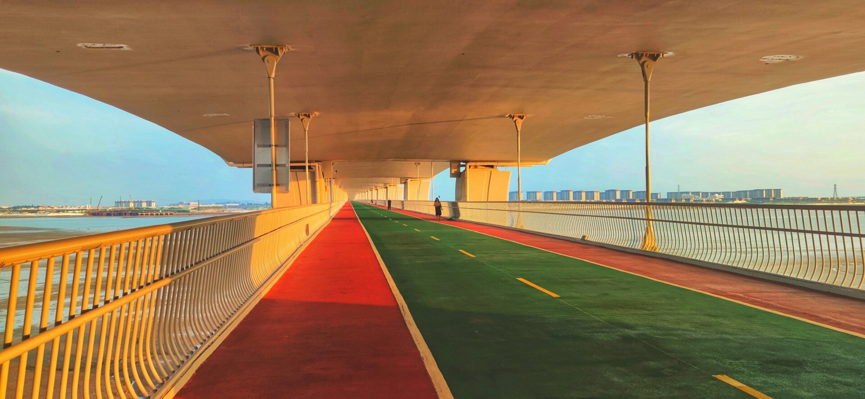 福建首座双层跨海大桥-厦门溪东大桥