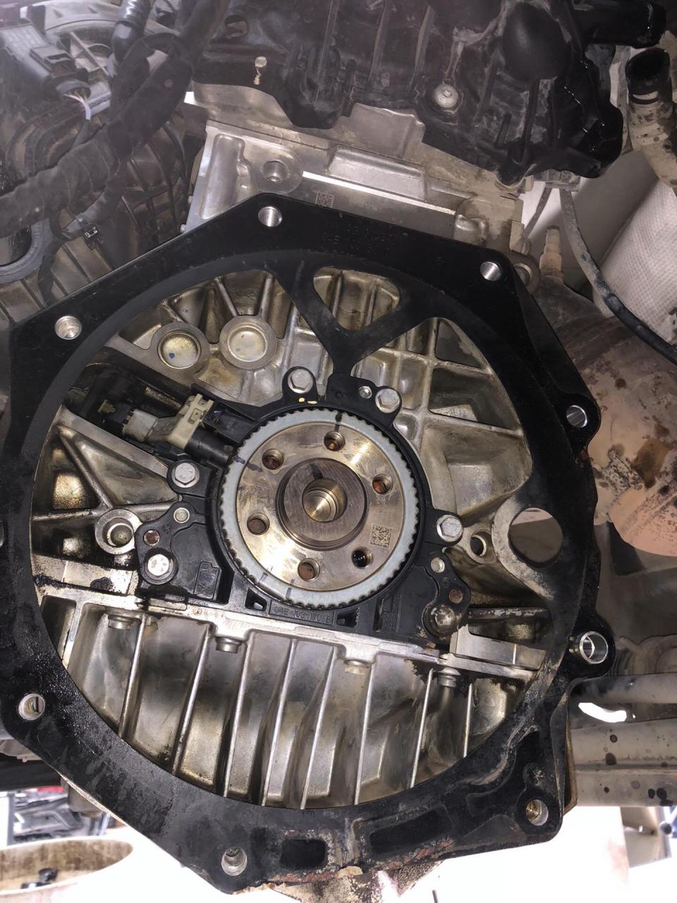 转速齿最好别用旧齿,顺便连变速箱前油封一起更换