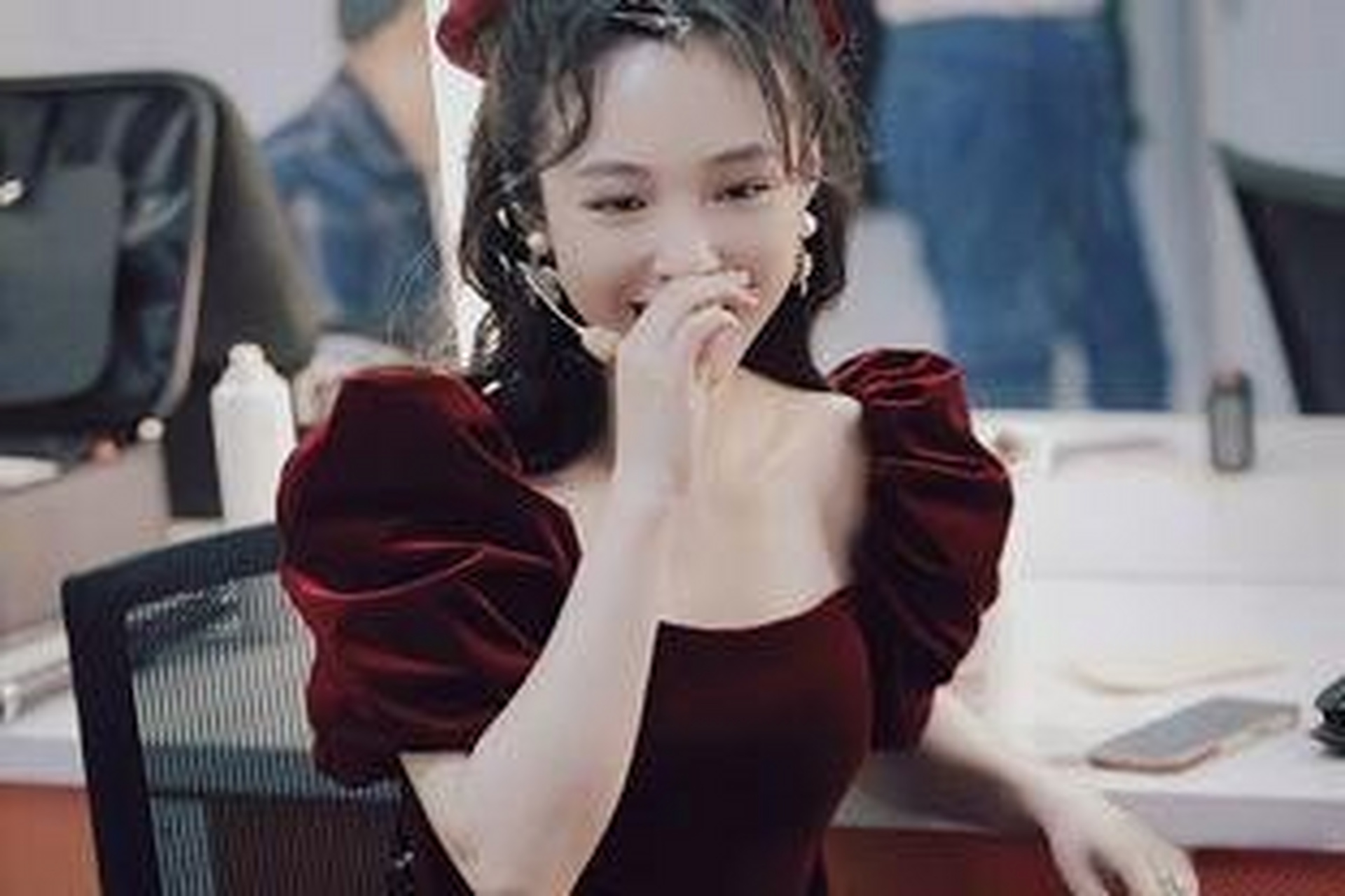 《看了吴倩退赛原因心疼了!