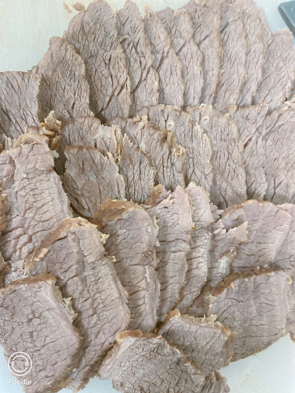 大片牛肉,这样做也太好吃了97 选用新鲜的牛腱肉 先卤后炒 味道绝绝