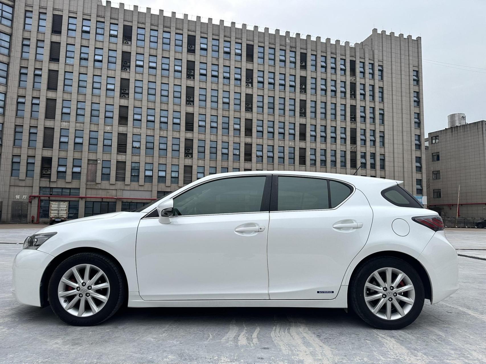 2013年雷克萨斯c t200h来了