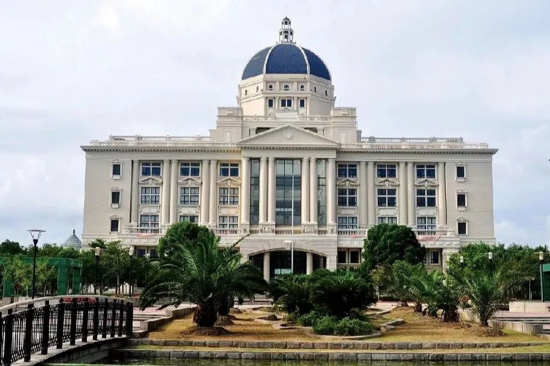 上海外国语大学立泰剑桥a level国际课程 上外立泰  学费:10.