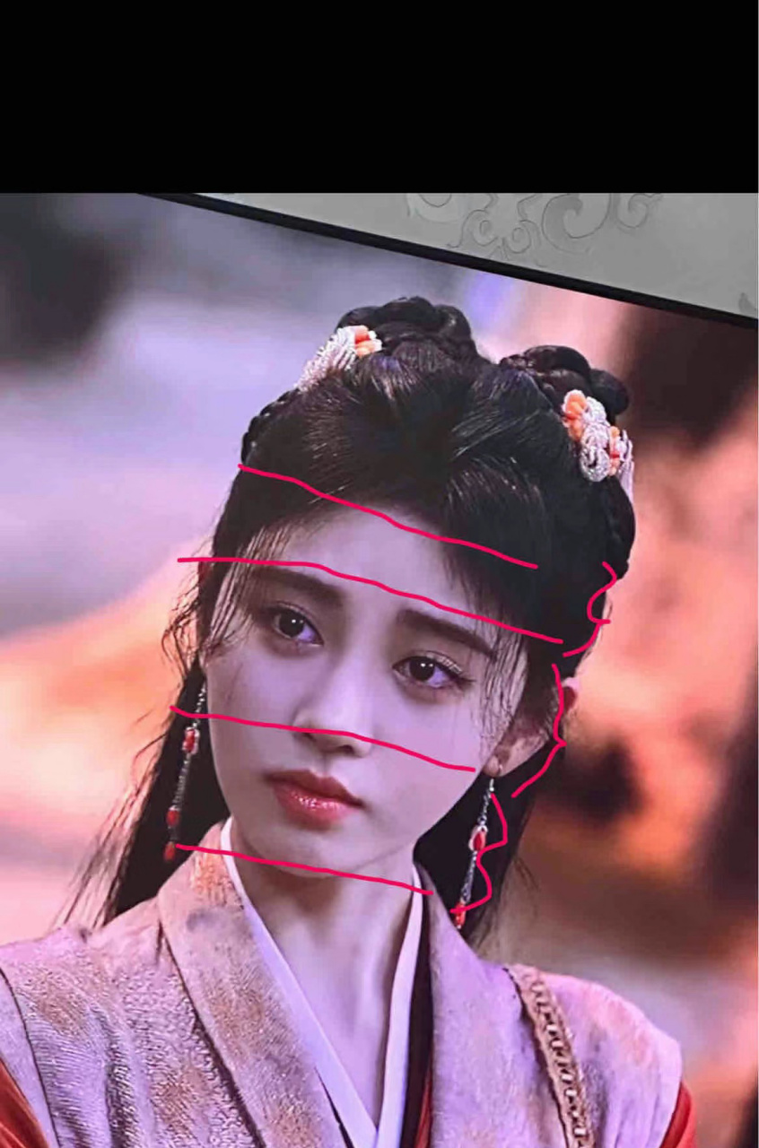 鞠婧祎的额头占比也太奇怪了