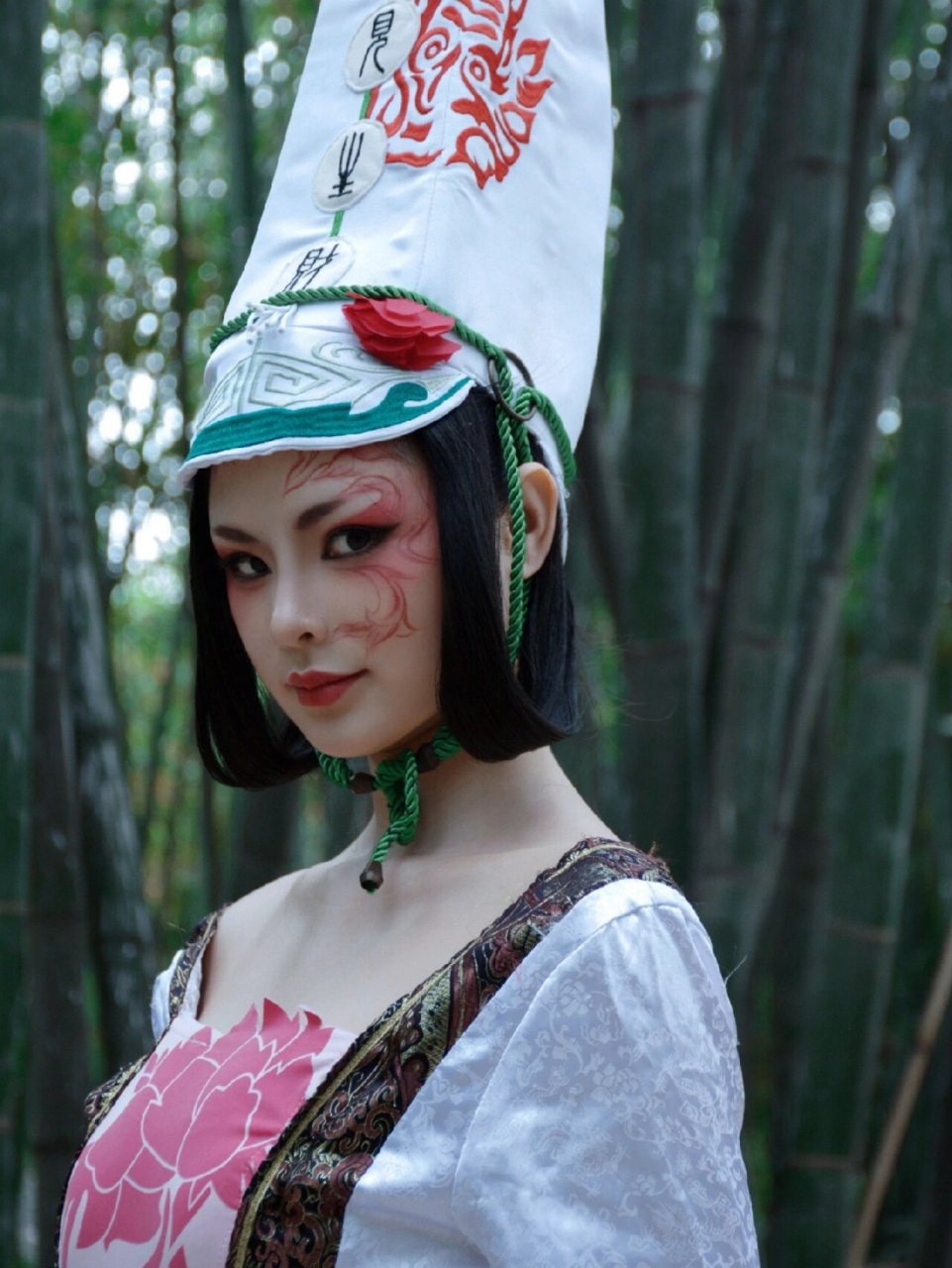 厉鬼勾魂,无常索命 画江湖之不良人cos 黑白无常cos 	 出镜:白无常