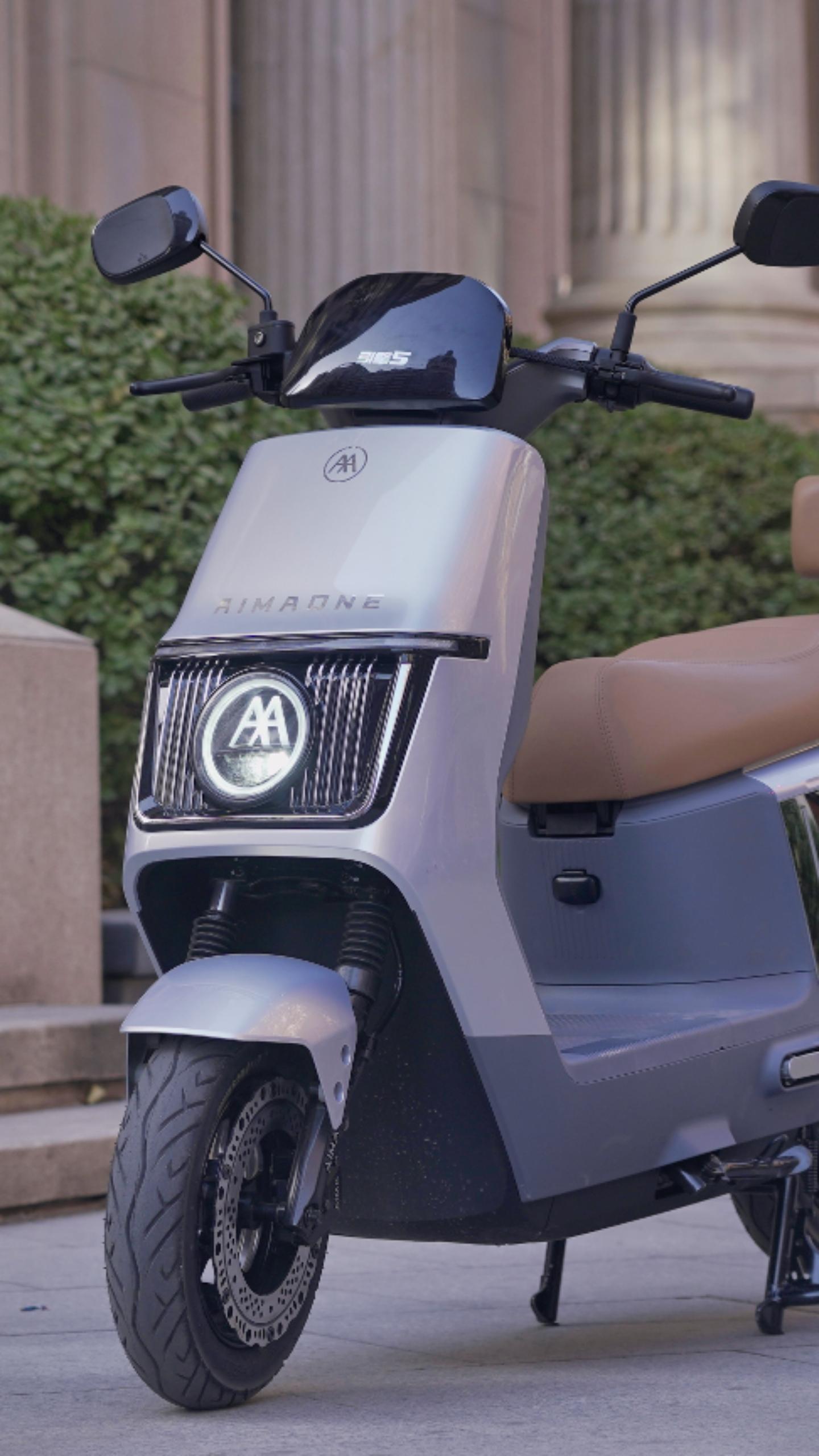 爱玛电动车#时尚爱玛自在出行#爱玛引擎