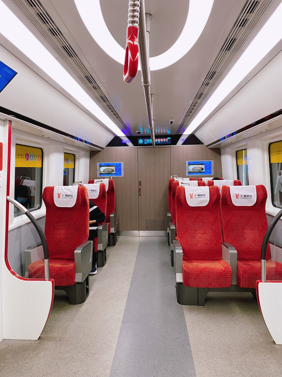 广州地铁太高级了吧?