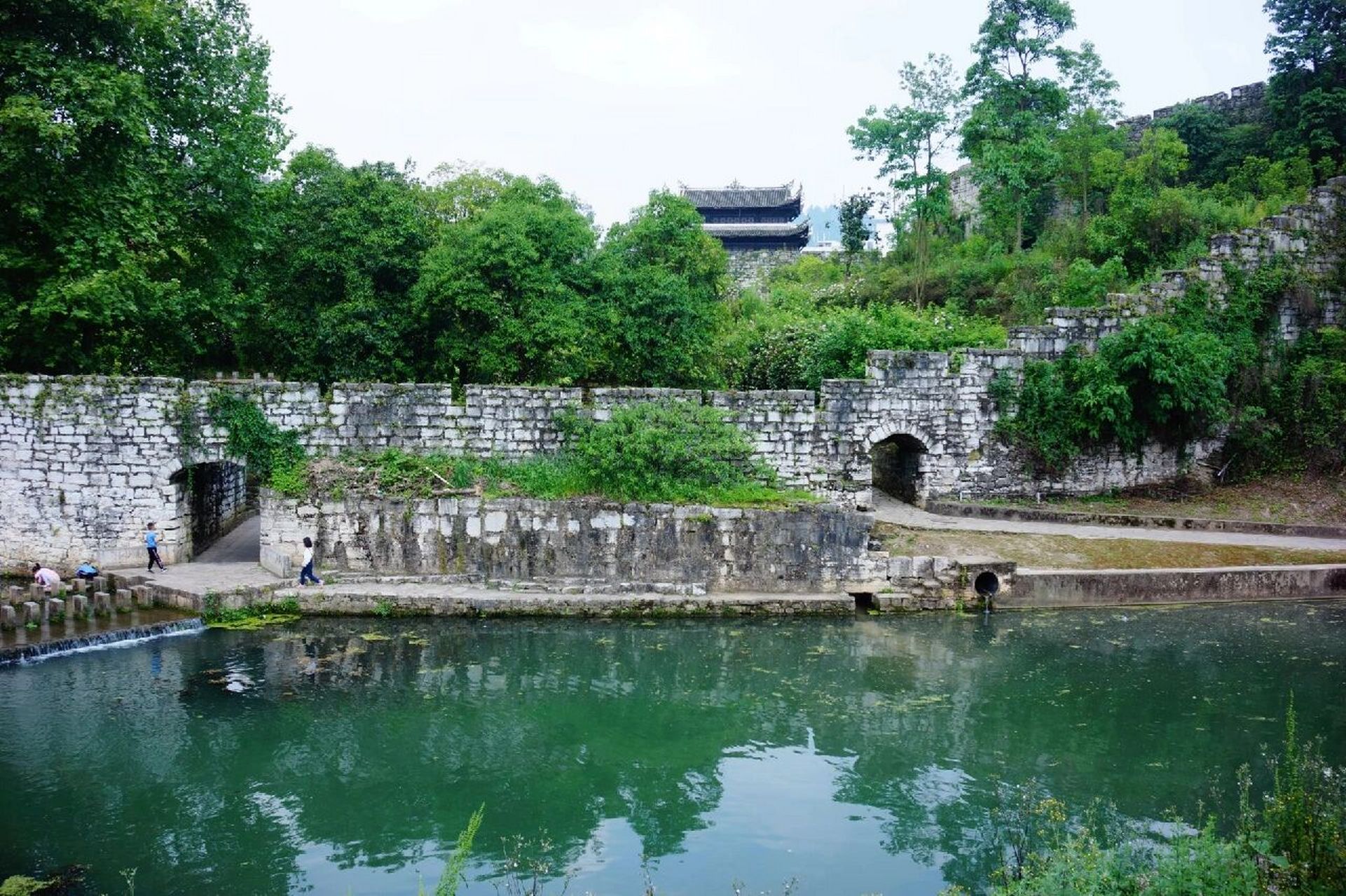福泉古城墙,建于明代,明代是贵州开发的一个重要时期,总长为4700米,经