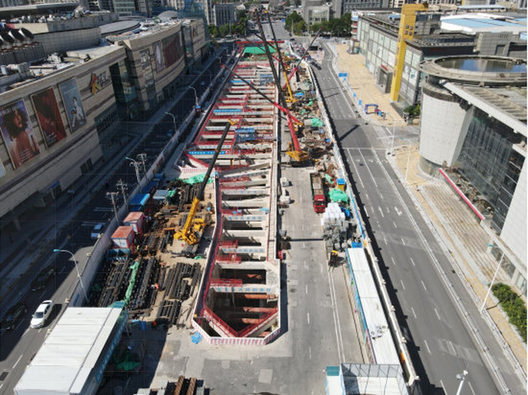 轨道交通#【天津地铁7号线鼓楼站南侧主体结构顺利封顶】11月2日