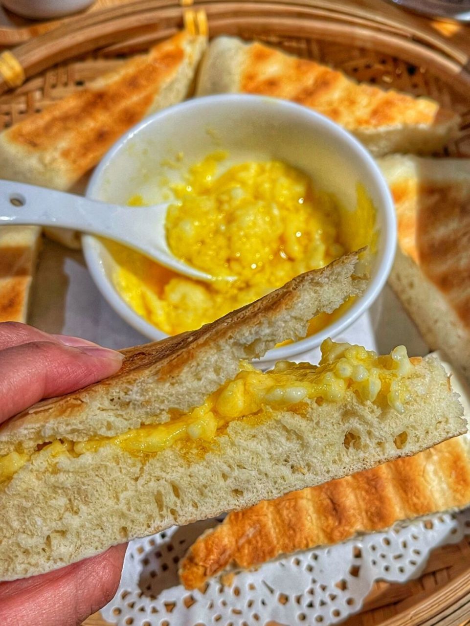 杭州很有名的酥油奶渣饼!来杭州的姐妹一定要吃!