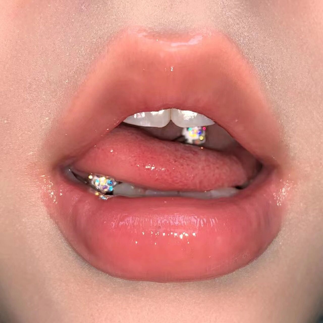 满钻舌钉 包膜设计不划嘴 手工包钻不掉钻狠好看