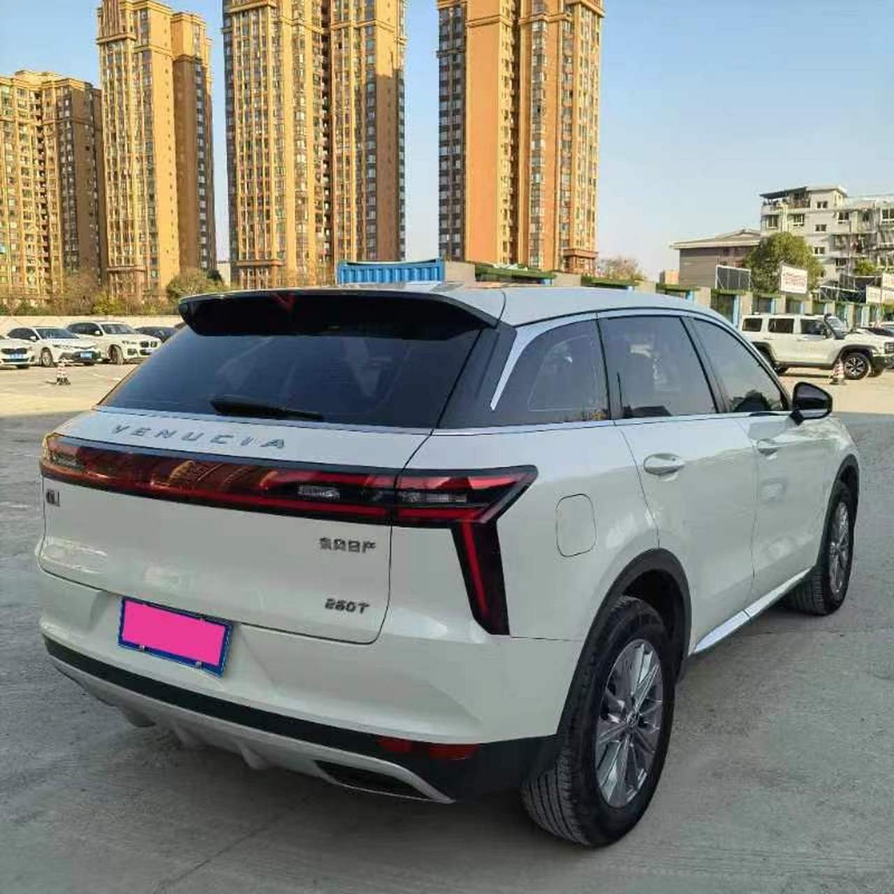 启辰星 ￥6万多 【上 户】2021年10月 【车 型】东风日产 启辰星260t