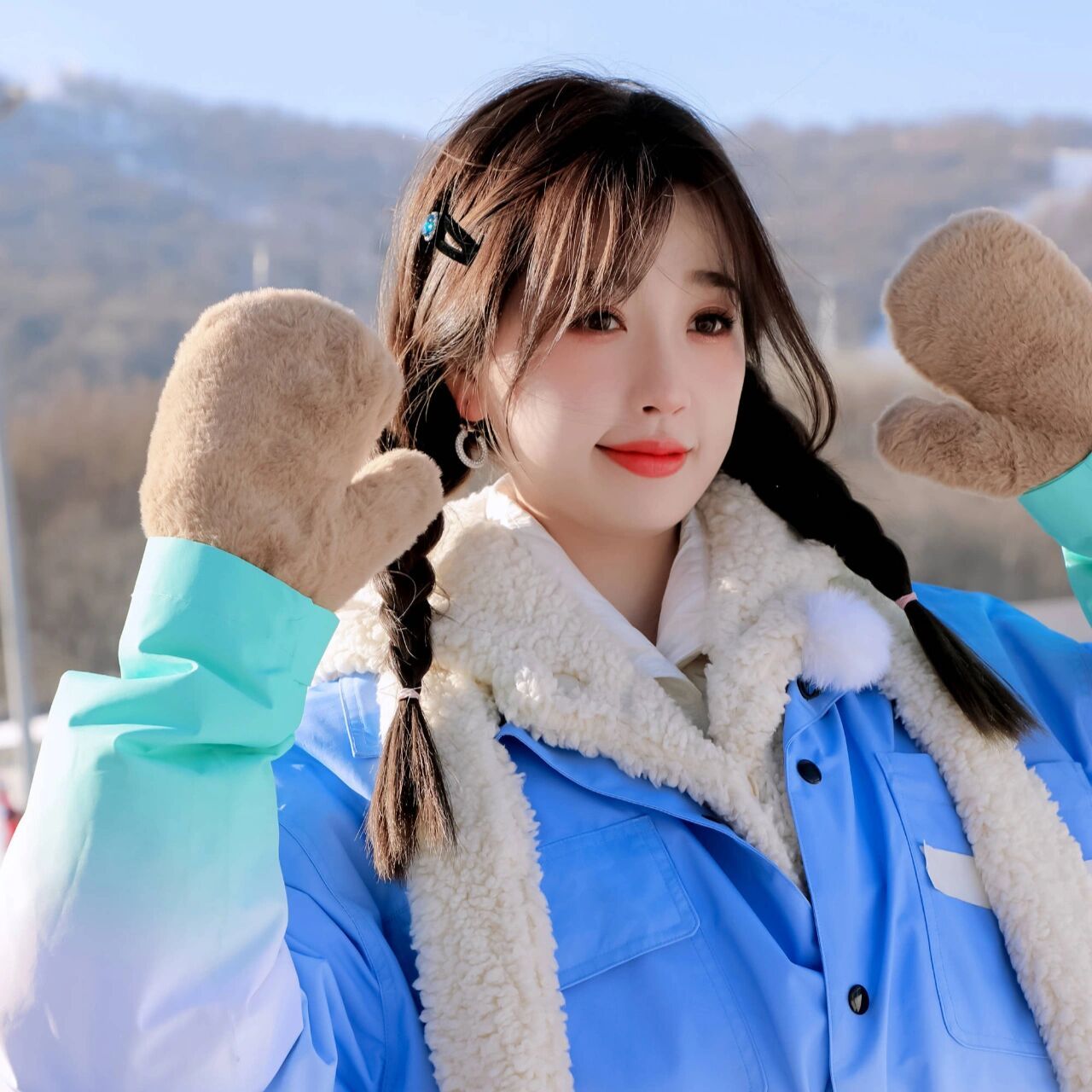 ❄️快乐雪地修勾竟是……!虞书欣!🐕 奶蓝色系头像来咯～虞书