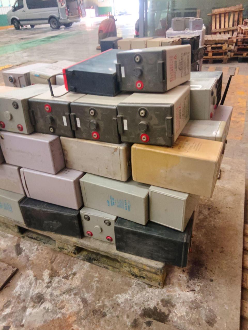 南京！回收旧电瓶