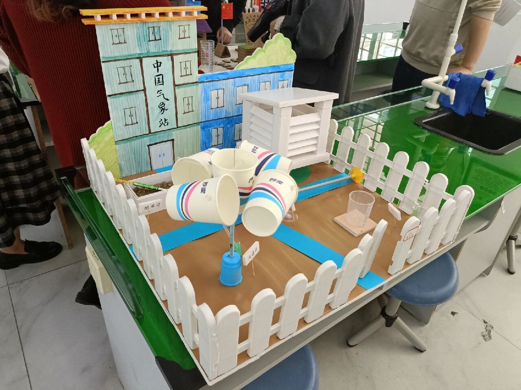 科技节作品——气象站  科技节三年级参赛作品