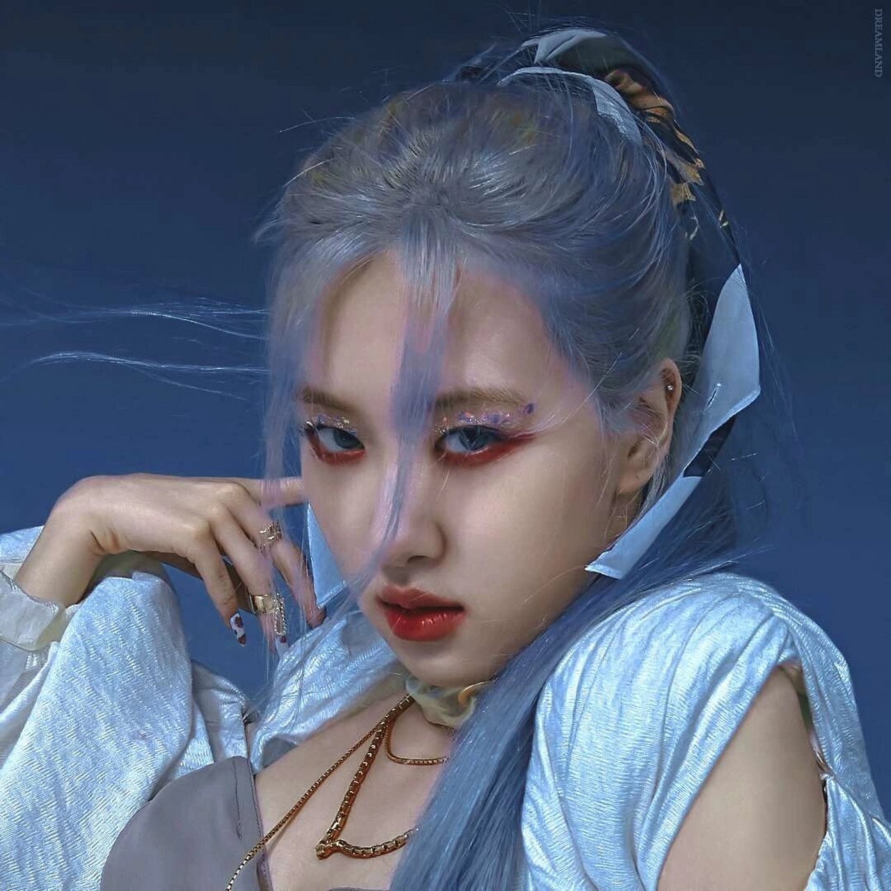 rose简介 代表作《square one》 韩国 24岁 168 cm 水瓶座 朴彩英