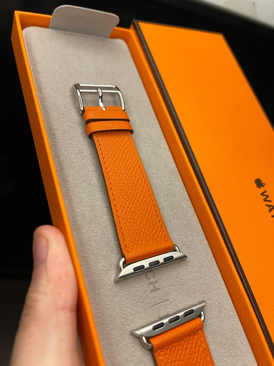 apple watch爱马仕荔枝皮橘色表带45mm 荔枝皮也有叫掌纹的 是因为