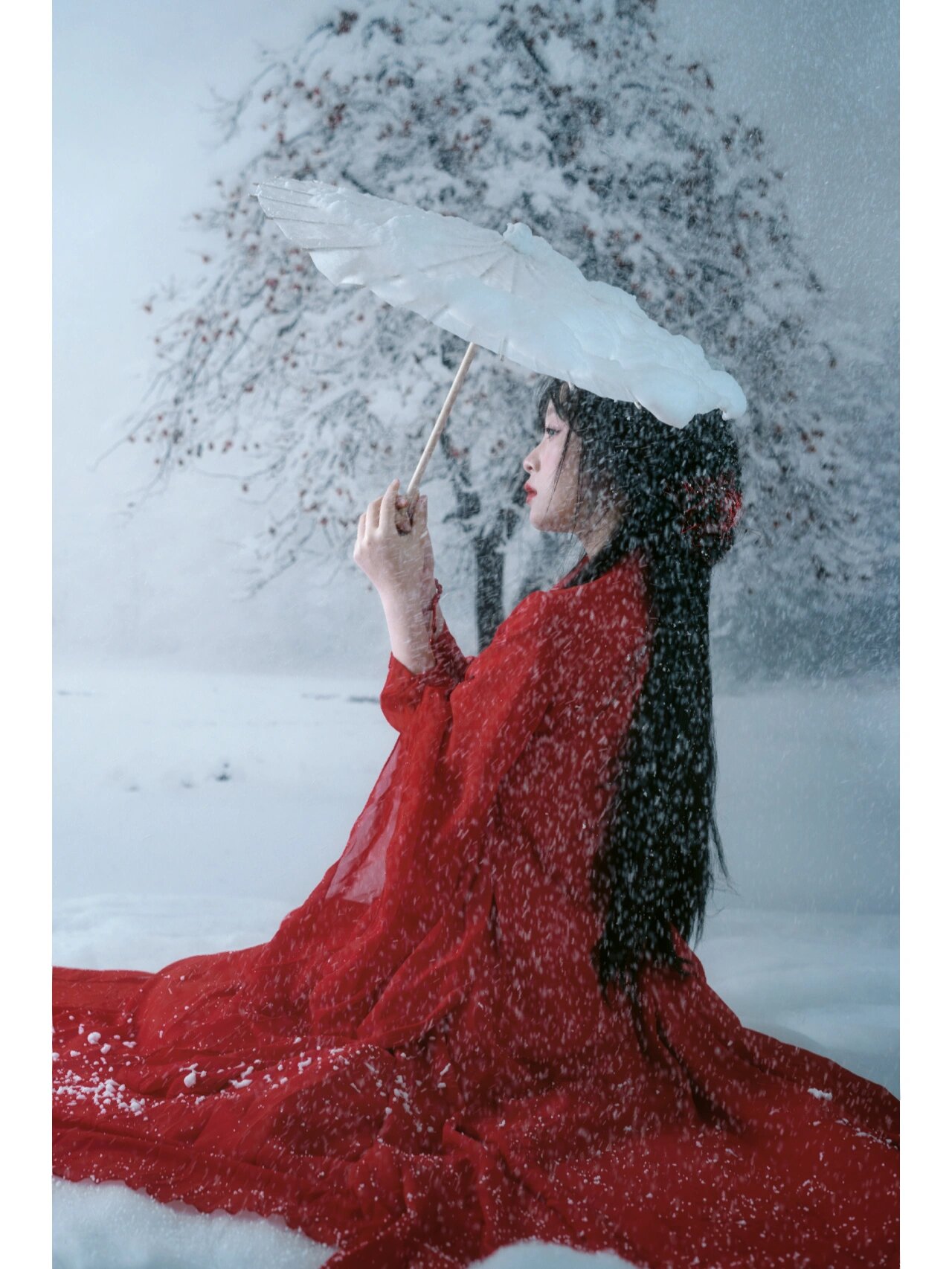红衣白雪·古风少女写真|杨超越同款写真 烈火如歌 一袭红衣 立于百雪