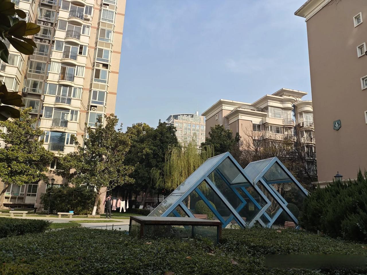 家园照片凉山州西昌市领地观园的小区甘家口中海馥园南侧广场西部花苑