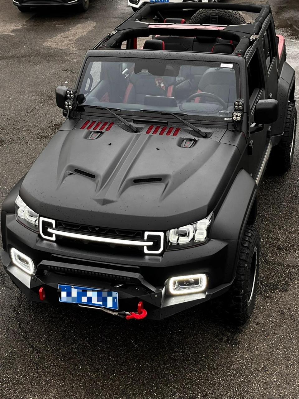 看看拆完软顶的bj40长什么样 简直太酷啦!回头率百分百