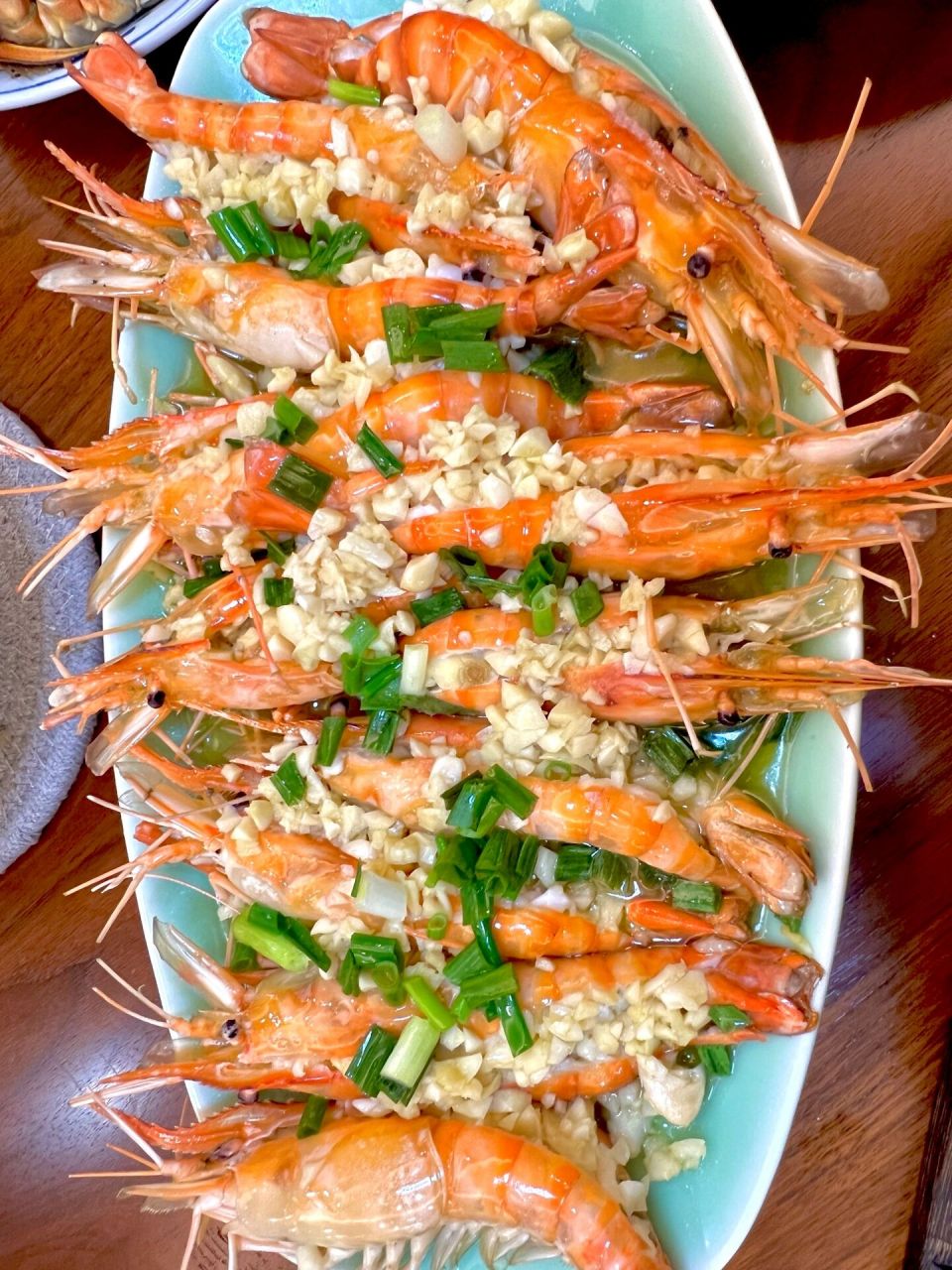 学做饭的第五天-蒜蓉蒸虾(附做法) 上桌立刻空盘的神菜—蒜蓉蒸虾 超