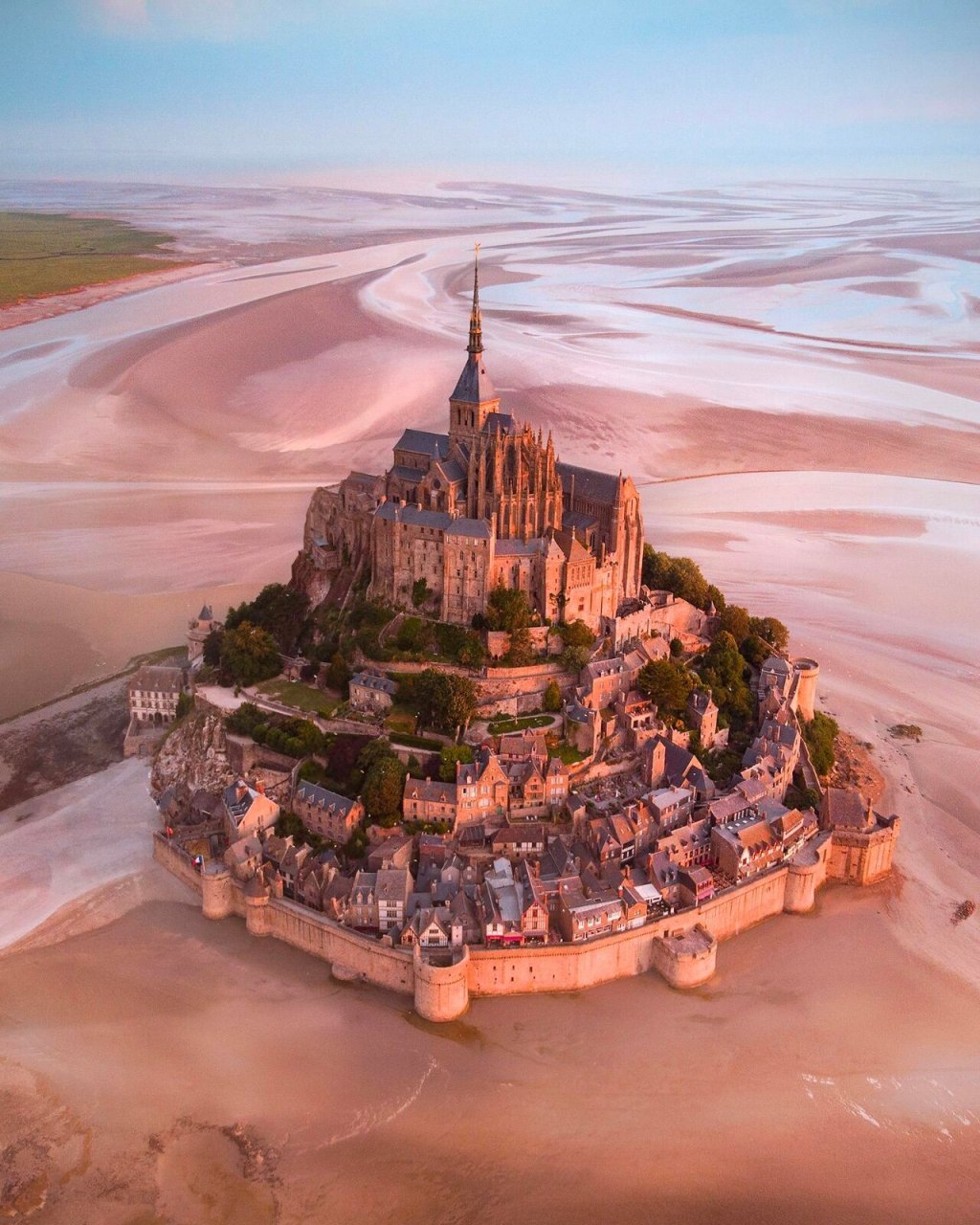 9193圣米歇尔山|海洋中的神秘城堡 法国诺曼底地区的圣米歇尔山