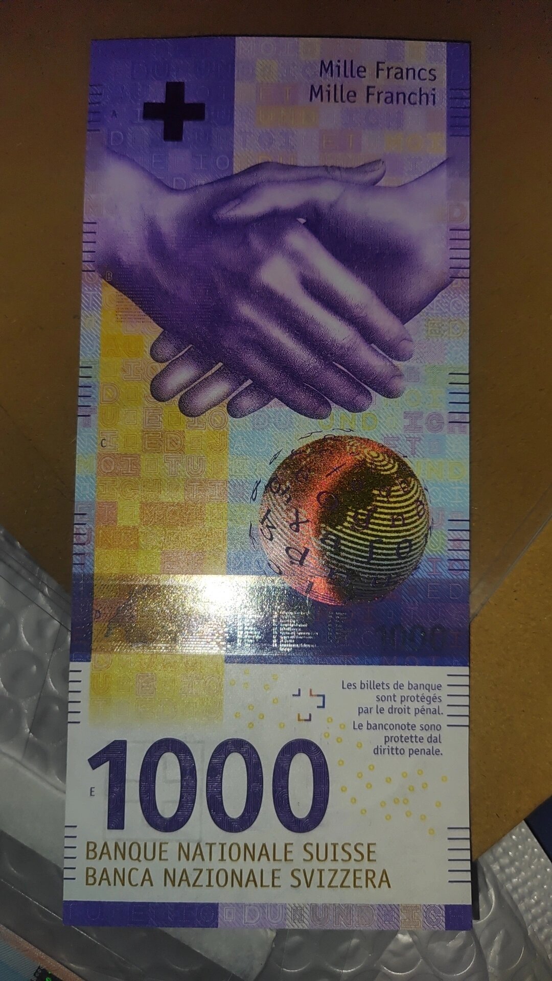 全新1000瑞士法郎