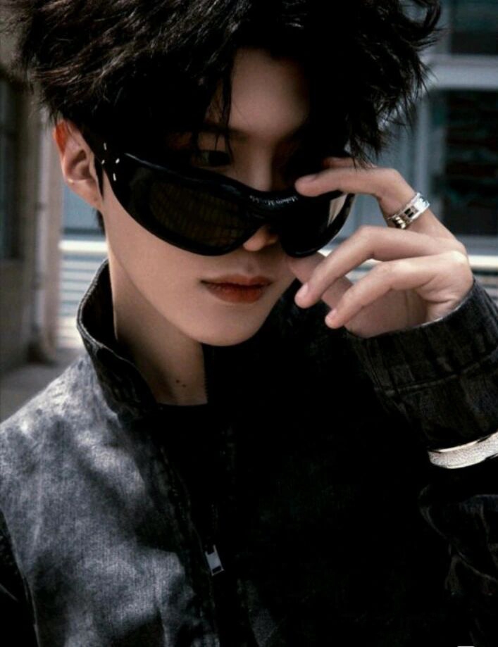 范丞丞壁纸绝美!