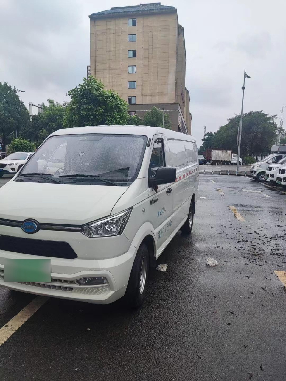 凯马锐捷es26舒适版安驰电池新能源面包车