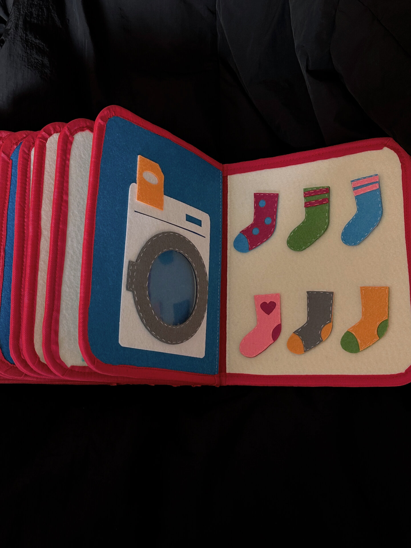 做了一个月的不织布布书成品图来啦