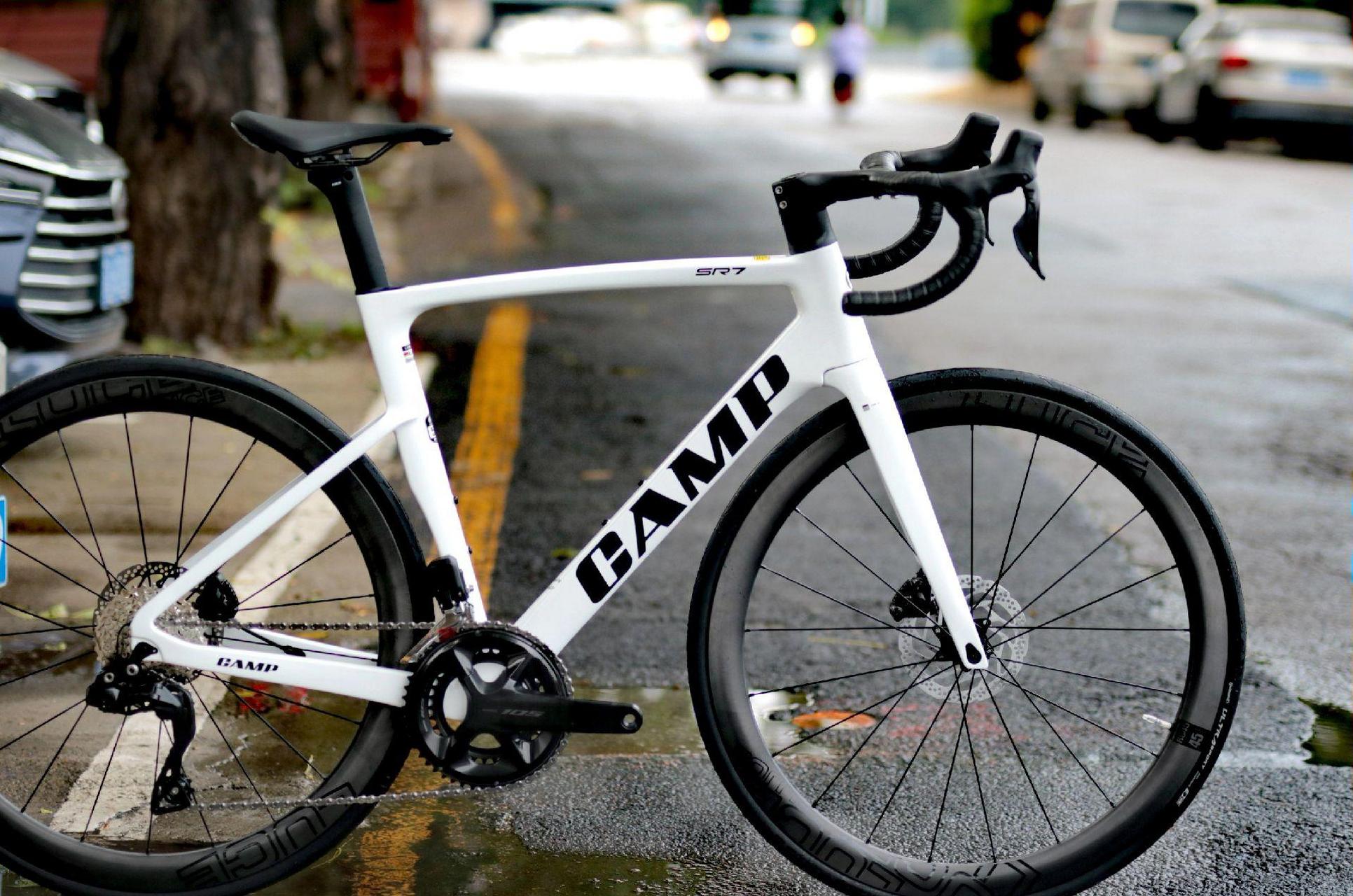 坎普camp sr7电变全公路车白色实拍.