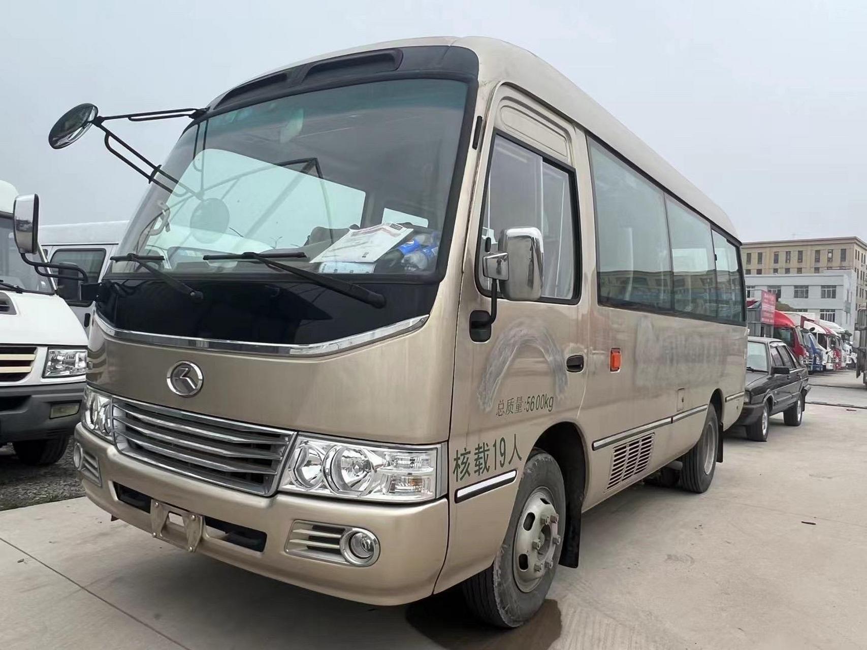 中巴车 金龙 车况好 全车原版 内饰新  实表2万多公里