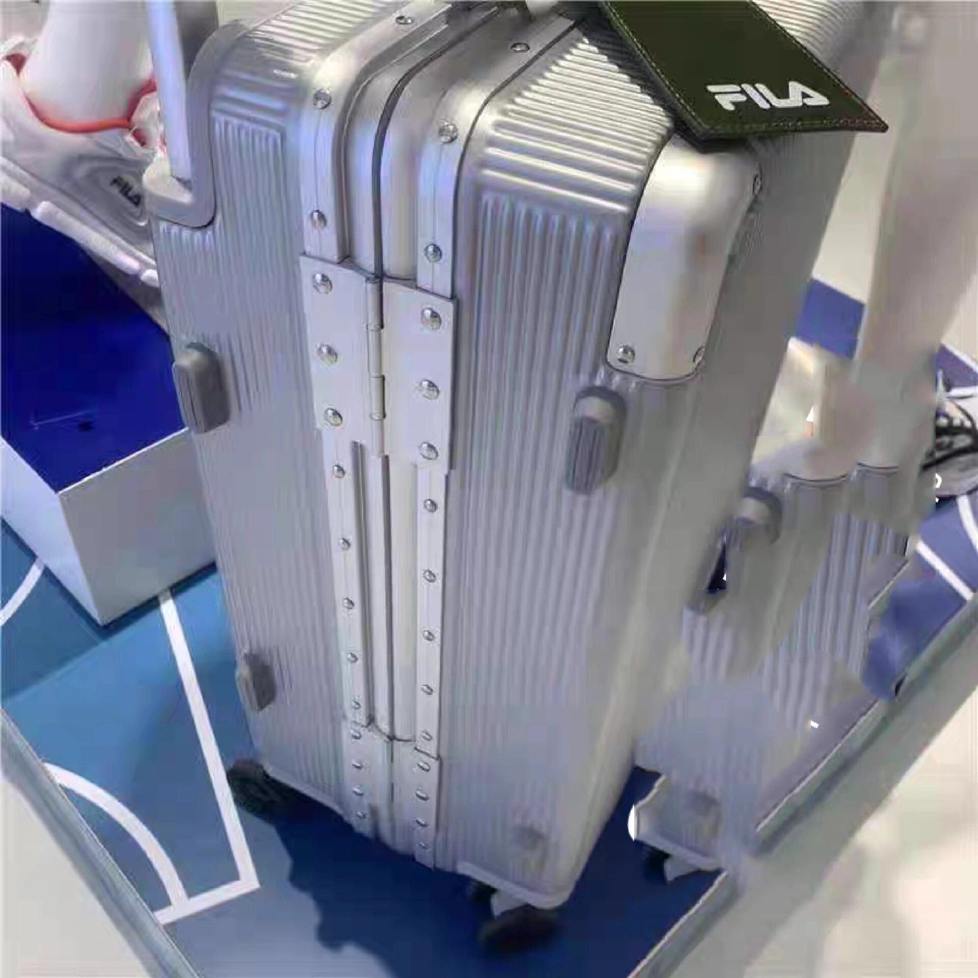 斐乐定制啦拉杆箱24寸 fila斐乐logo定制拉杆箱20/24寸登机箱旅行箱