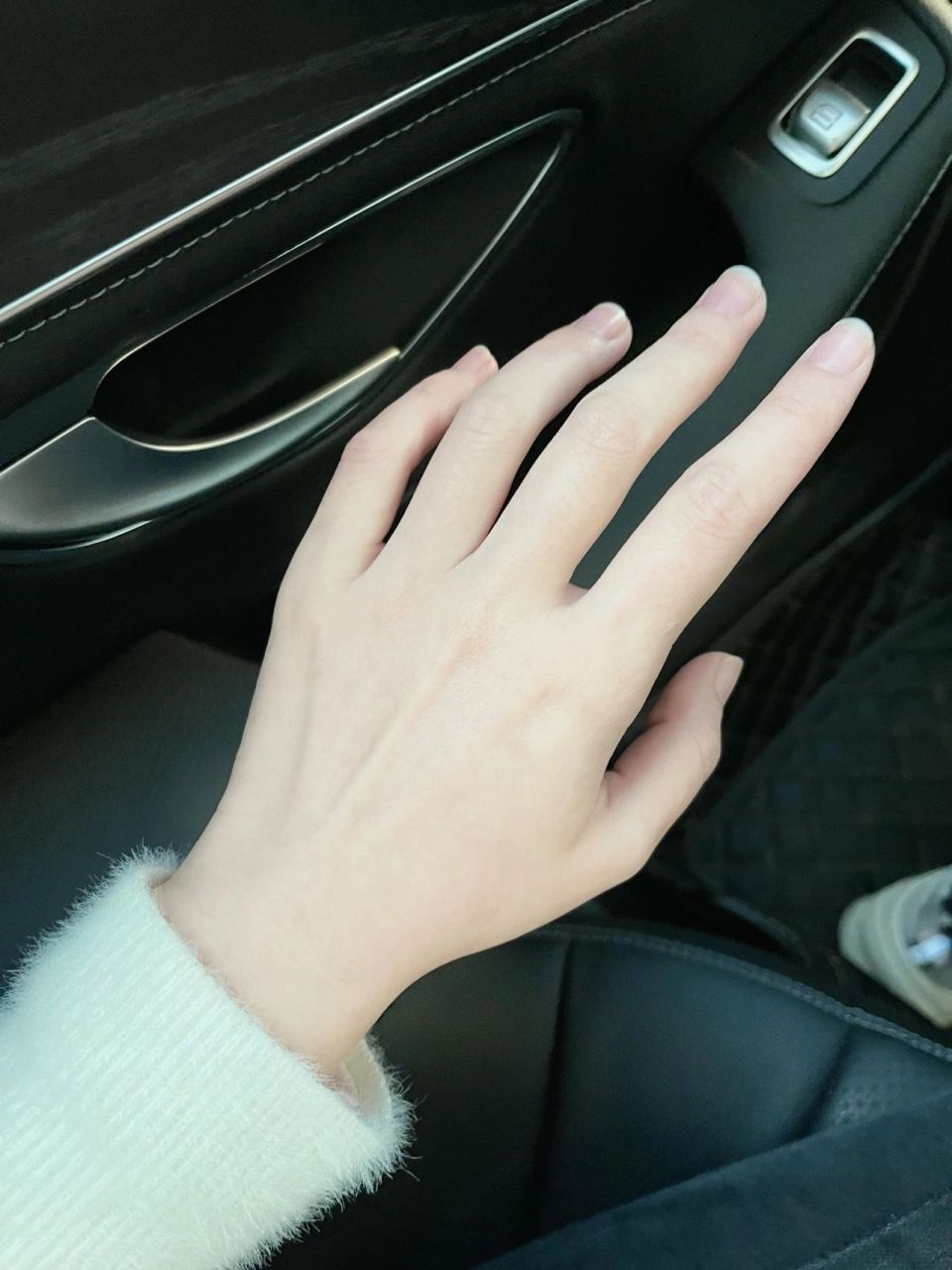 就觉得护手霜单纯补水而已吧咋还能美白? 其实这都是我们的思想误区!