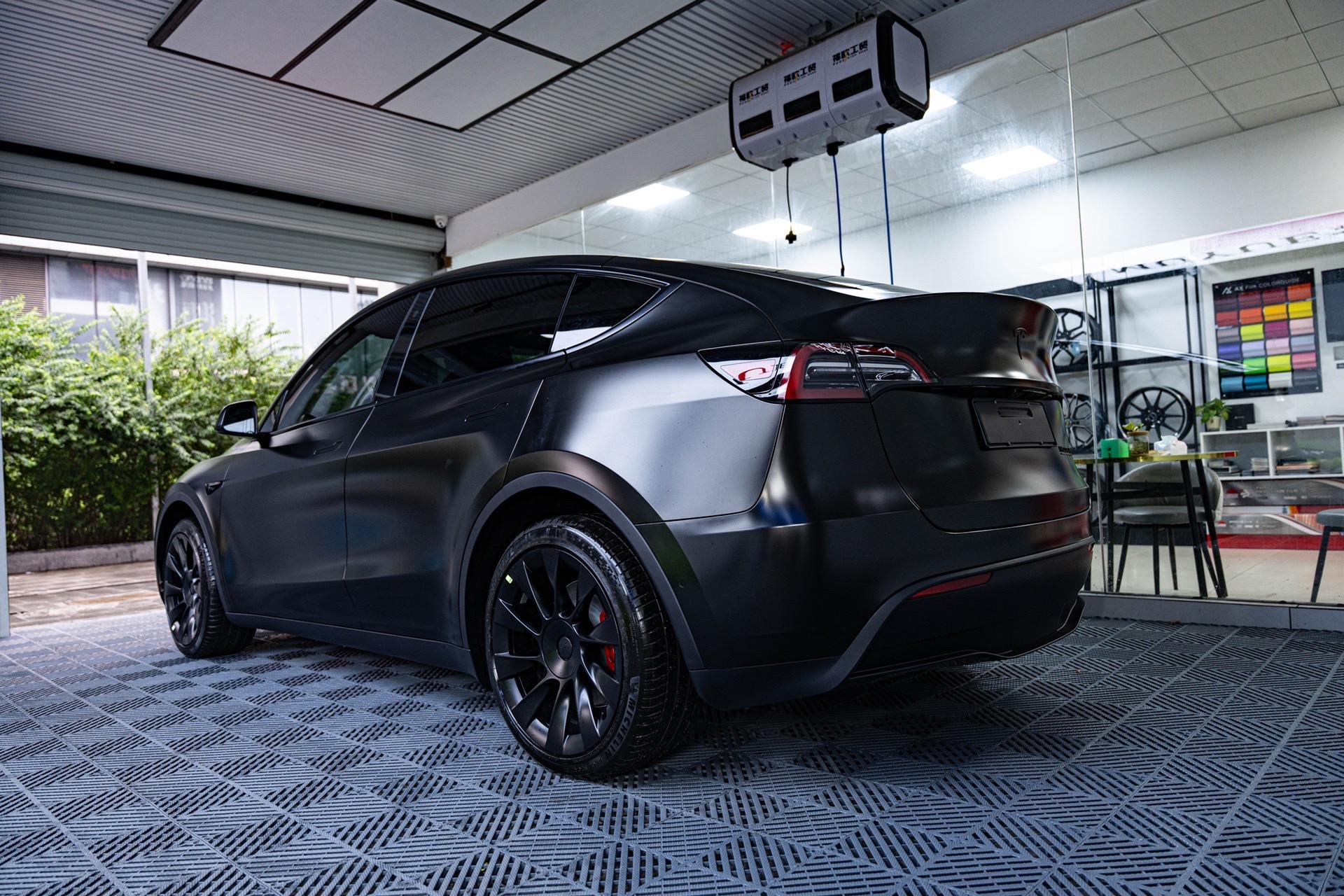 特斯拉毛豆y黑武士风格内外升级改造案列.