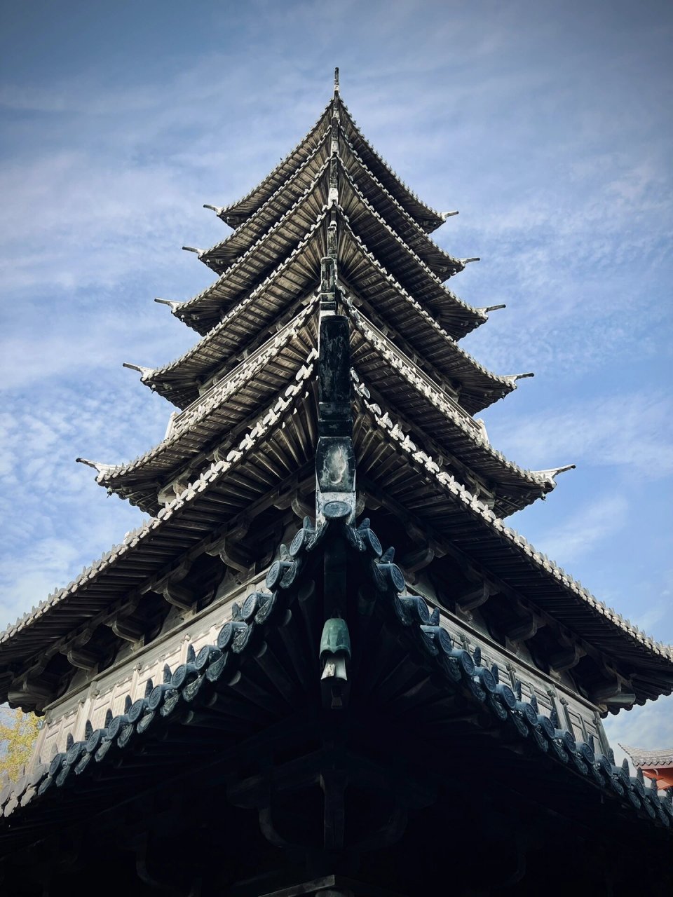 松隐禅寺 ,又名,位于上海市金山区亭林镇的内,是一座七级砖木结构的