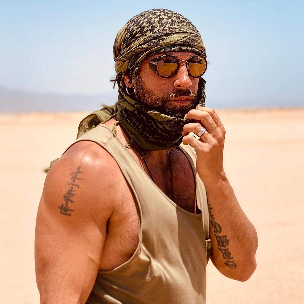 外国人的中文纹身 - 杰来世 这应该是他的中文名02gilles rocca.