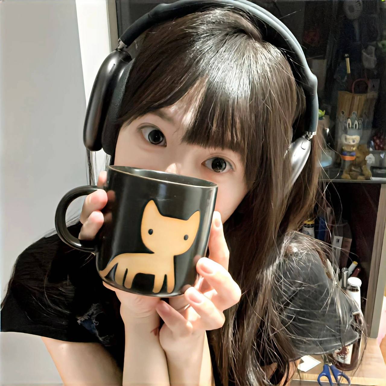 分享戴耳机的女生头像95