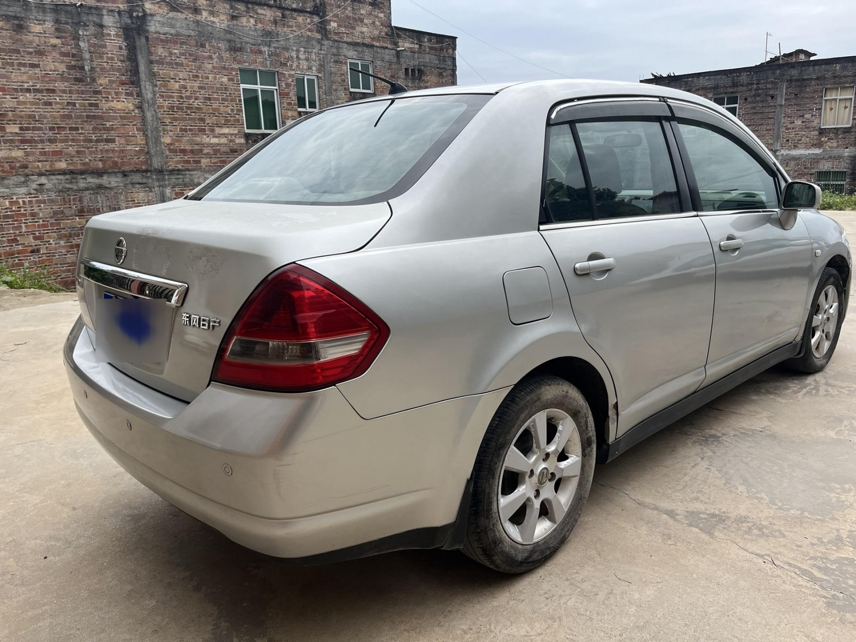 07年日产颐达,1.6手波,车况原版0事故,福利价6800包过户